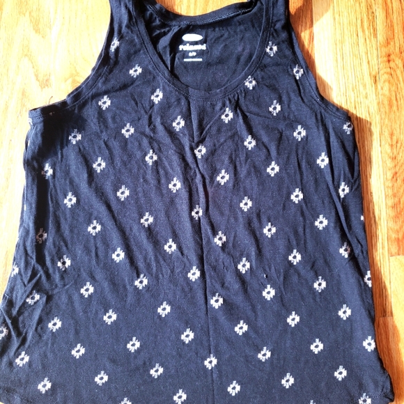 Old navy tank top - Picture 1 of 4